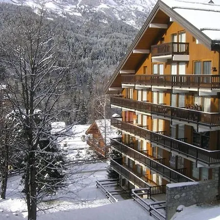 4 Pieces Aux Pieds, Cheminee, Piscine, Meribel, 6-8 Pers - Fr-1-180-177