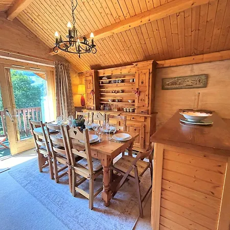 Apartment 4 Pieces Aux Pieds, Cheminee, Piscine, Meribel, 6-8 Pers - Fr-1-180-177